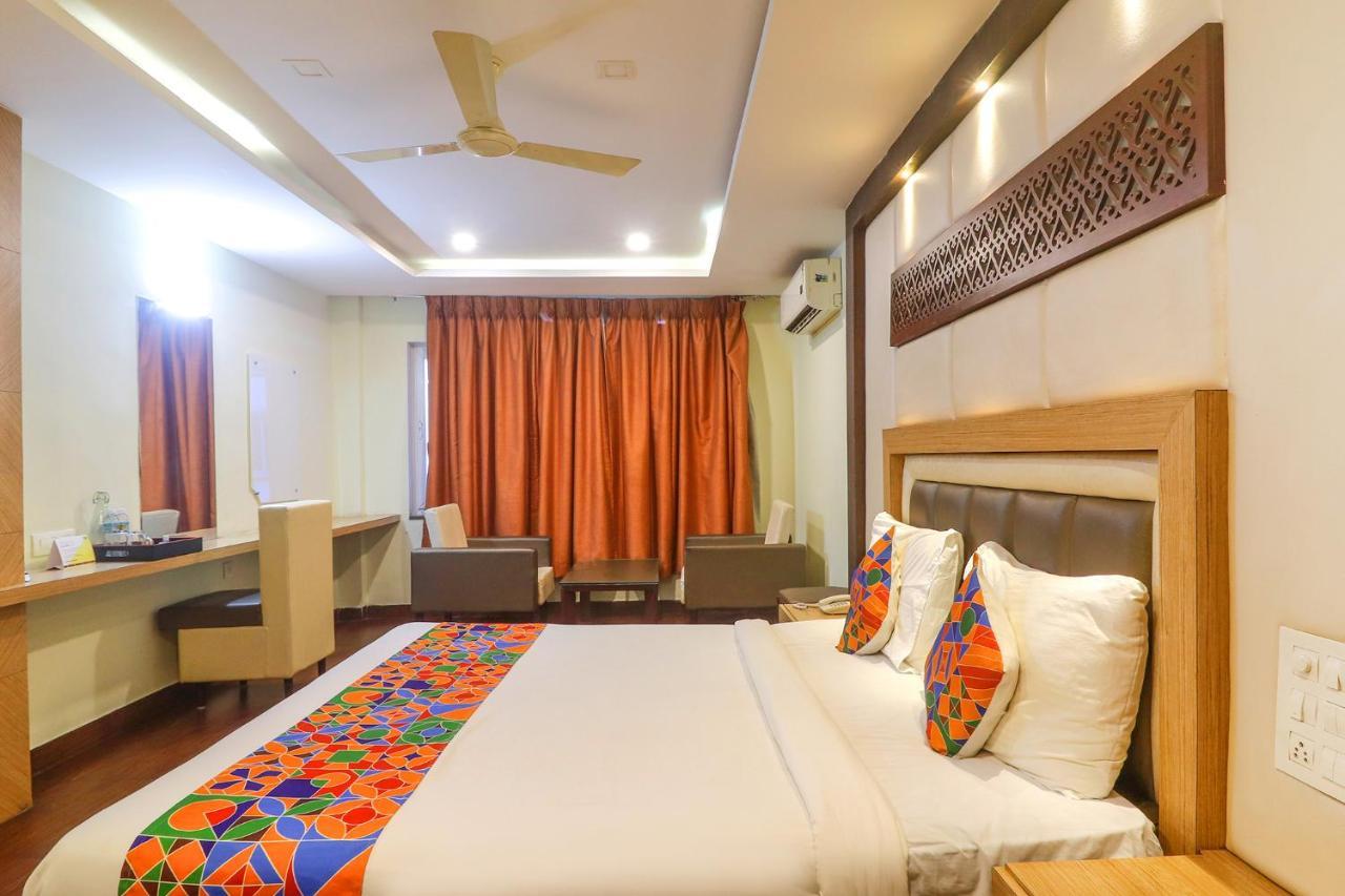 Fabhotel Keerthi'S Anupama - Nr Indira Gandhi Stadium Vijayawāda Eksteriør bilde