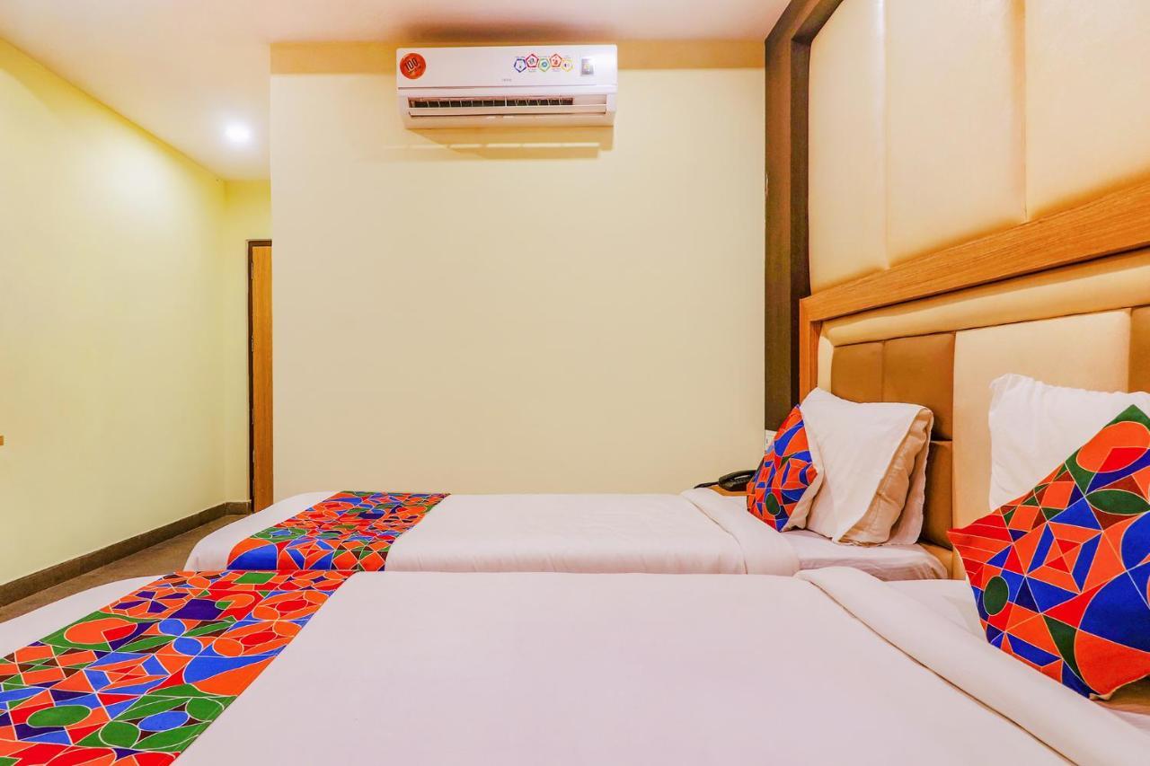 Fabhotel Keerthi'S Anupama - Nr Indira Gandhi Stadium Vijayawāda Eksteriør bilde