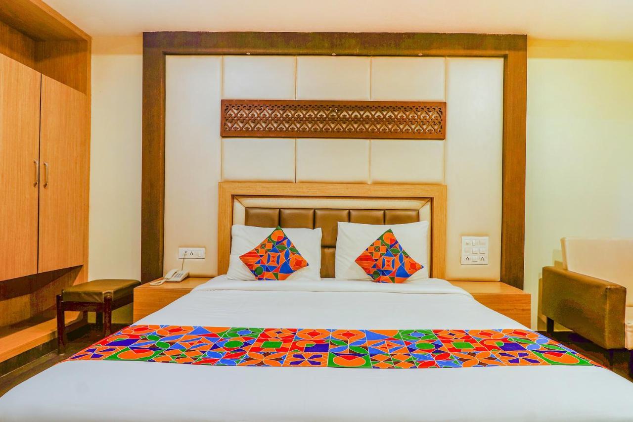 Fabhotel Keerthi'S Anupama - Nr Indira Gandhi Stadium Vijayawāda Eksteriør bilde